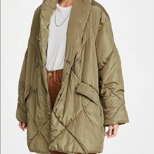 Free People
Ella Puffer Coat olive